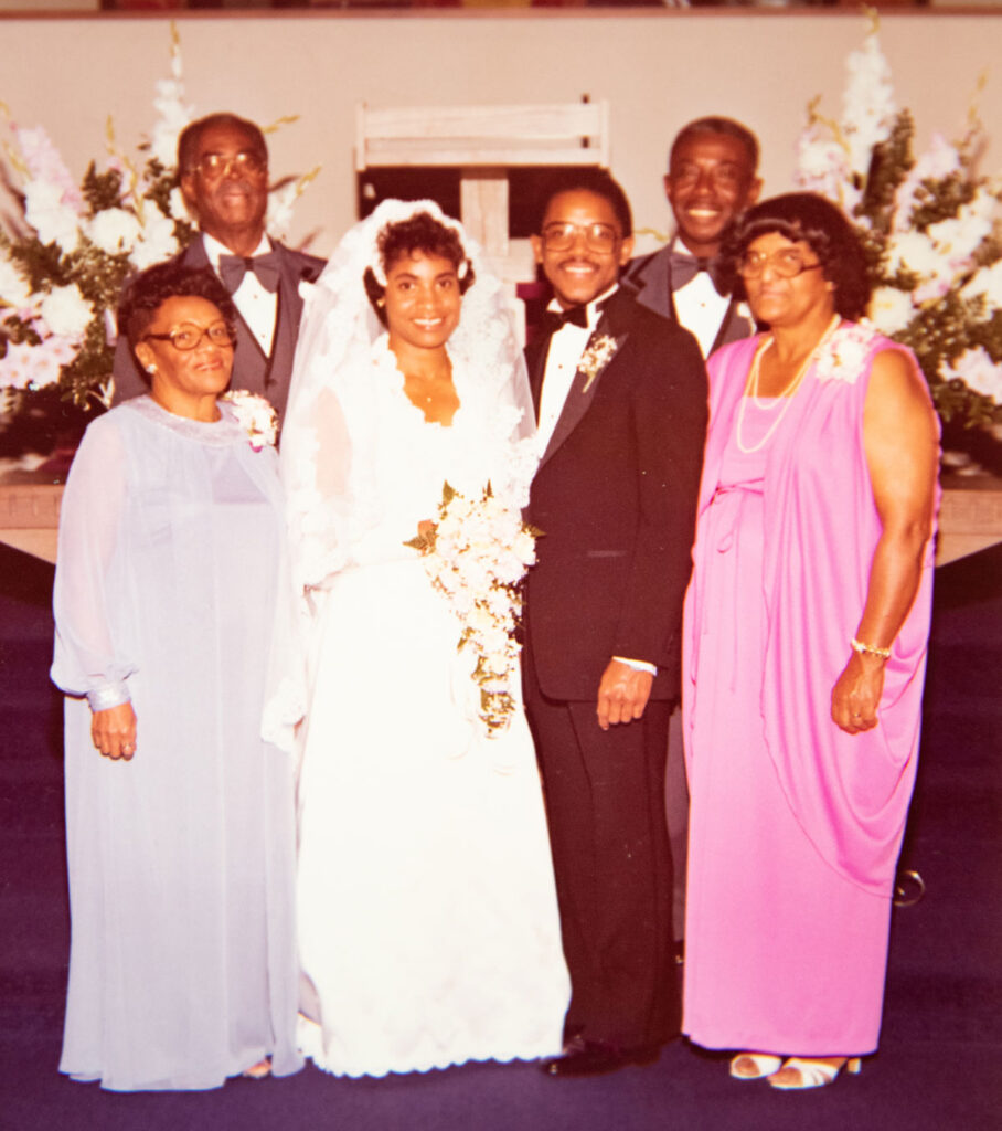 A group photo at a wedding.